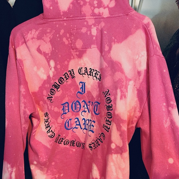 Hoodie 🎀. - Picture 3 of 3